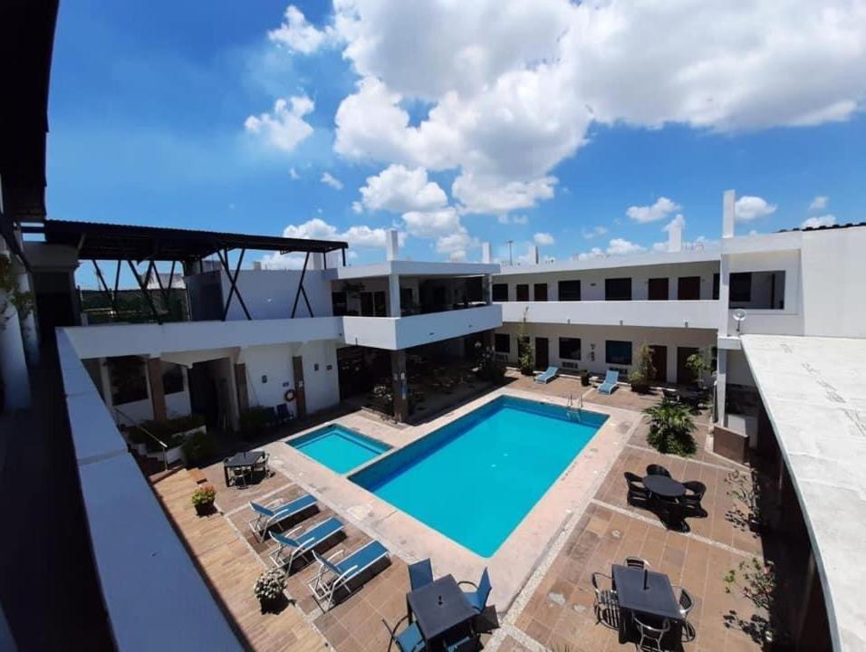 Hotel Tres Soles シウダード・マデロ エクステリア 写真