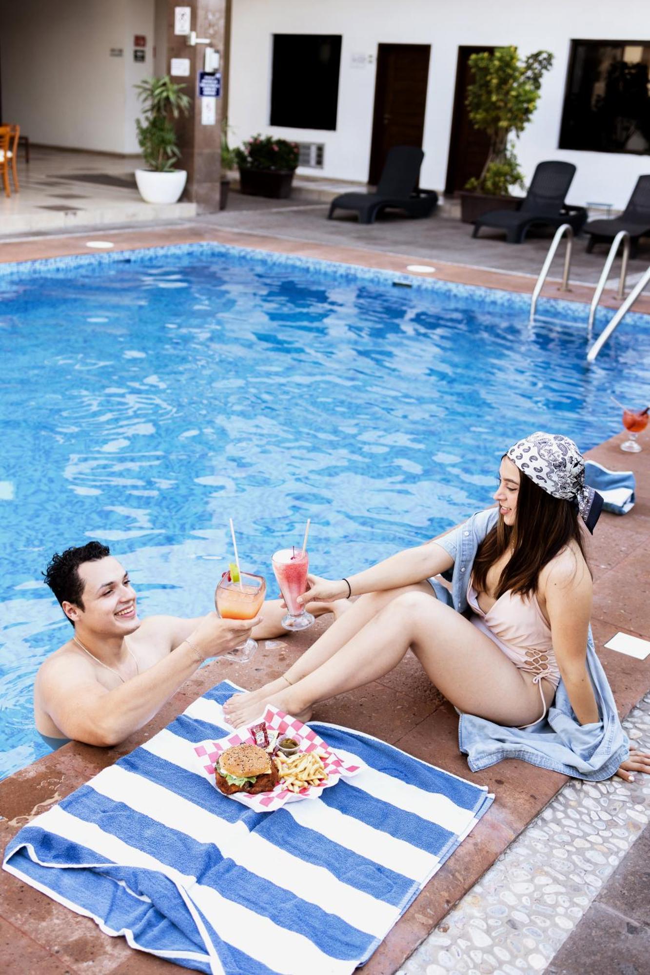 Hotel Tres Soles シウダード・マデロ エクステリア 写真